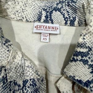 Shyanne Cream and Blue Textured Top XS